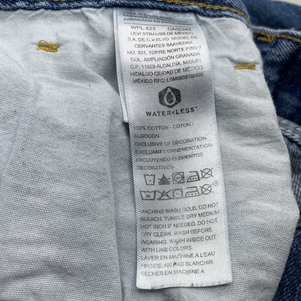 Levi Strauss Men's Signature Gold Blue Denim Jeans 42x32 Relaxed Fit Medium Wash
